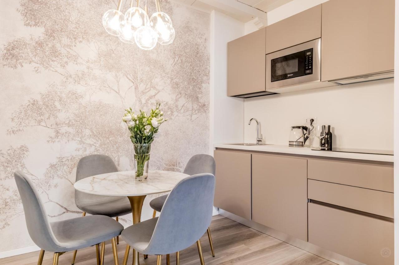 Bbhome Design Suite Apartment Over Trastevere District ローマ エクステリア 写真